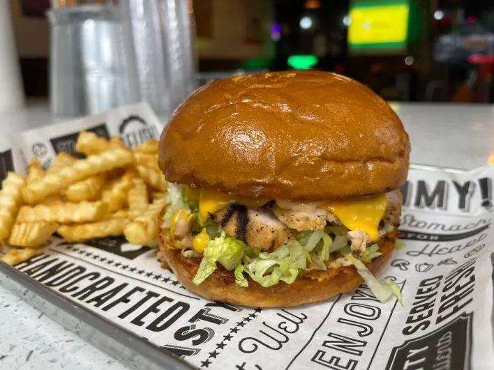 Best Chicken Sandwiches in Huntington Beach, CA Order Chicken