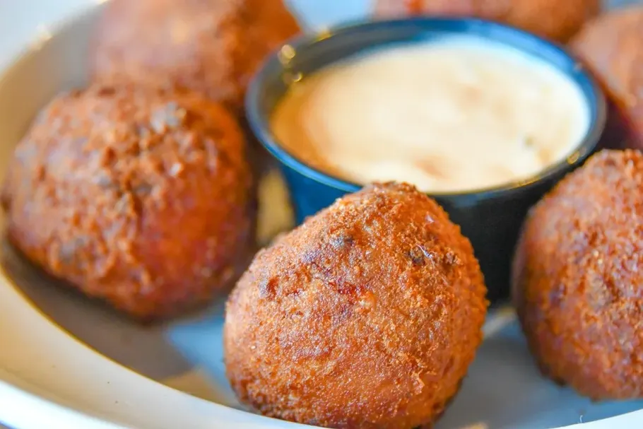 Reuben Poppers image