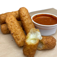 Mozzarella Sticks & Sauce (6pc) image