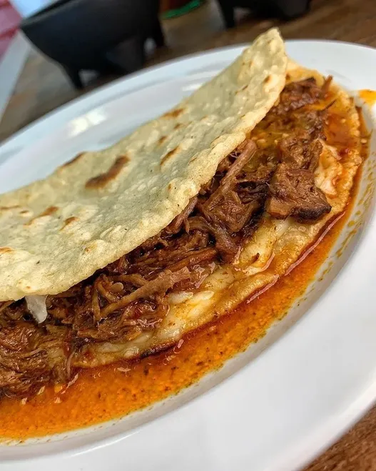 QUESADILLA DE RES image