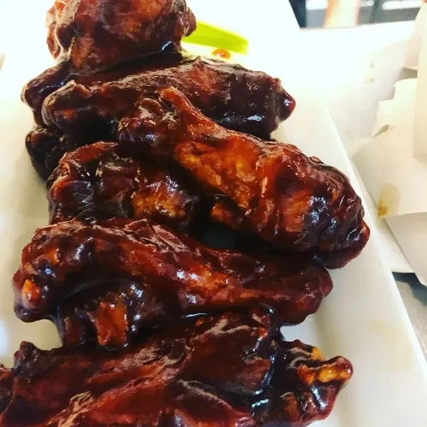 Buffalo Style Wings (10) image