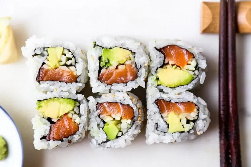 Salmon Avocado Roll image