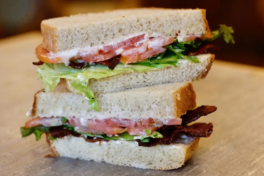 Classic BLT image
