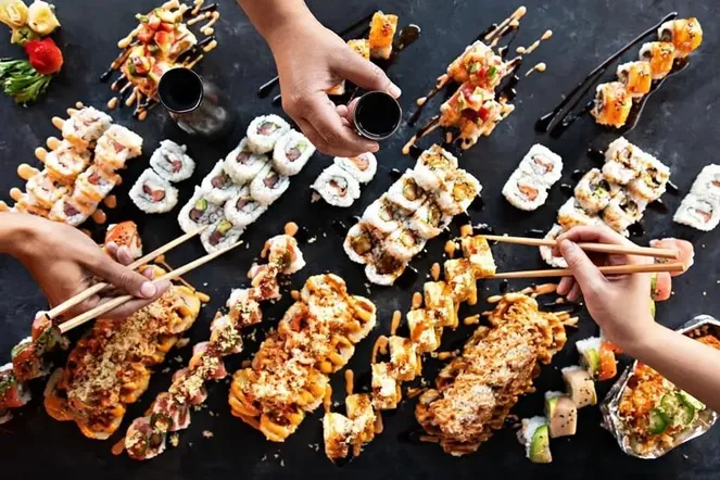 Rock N Roll Sushi image