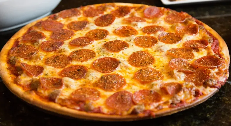 12" Thin Crust image
