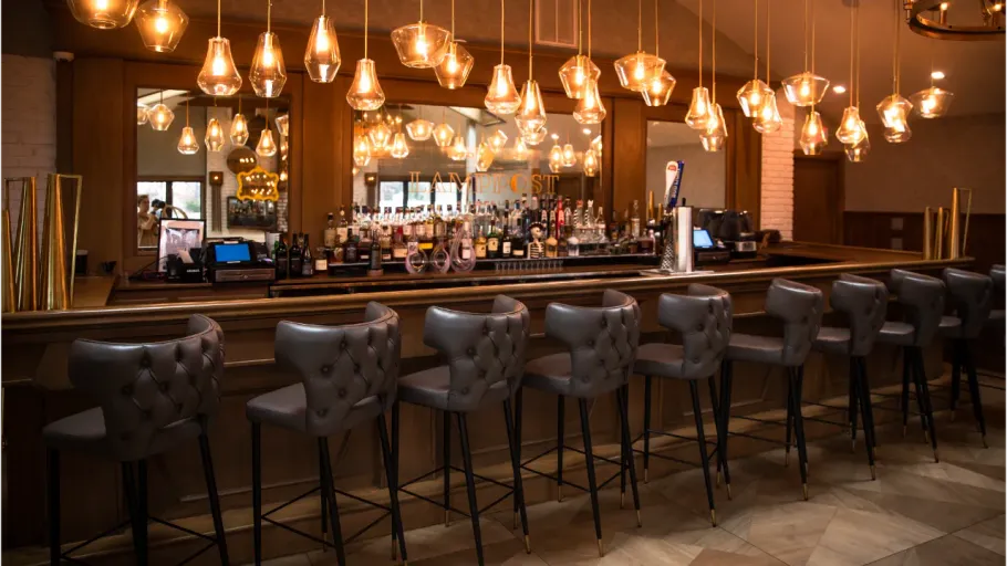 Lamppost Bistro Bar & Lounge Toast