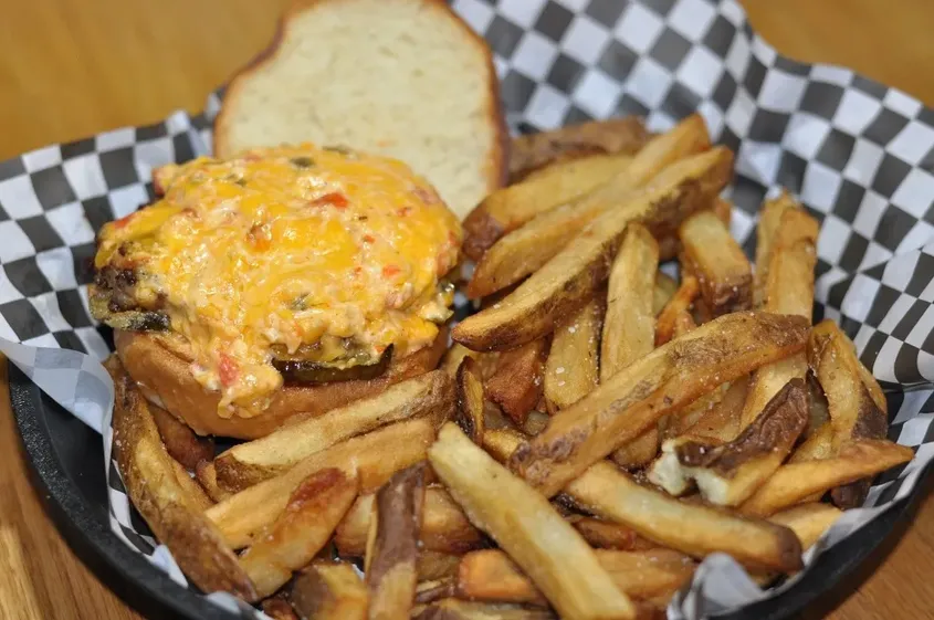 Jalapeno Pimento Cheeseburger image