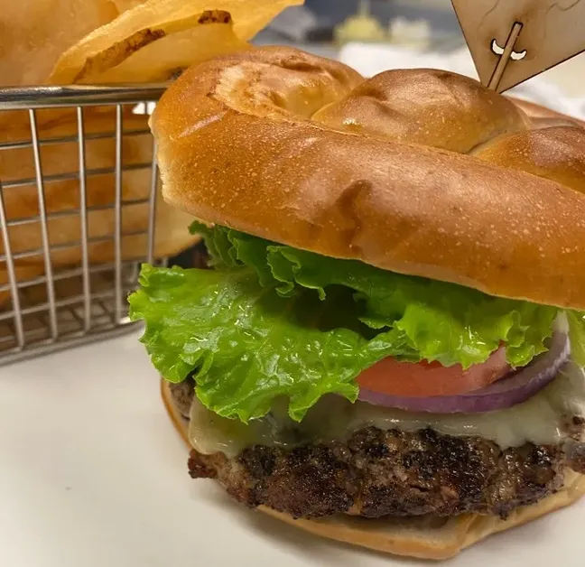 10oz Burger image