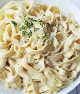 Fettuccini Alfredo image