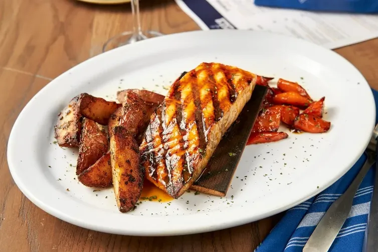 Jefferson's Bourbon Cedar Salmon image