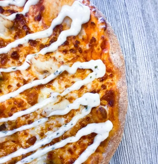 10" PIZZA: Buffalo Clucker image