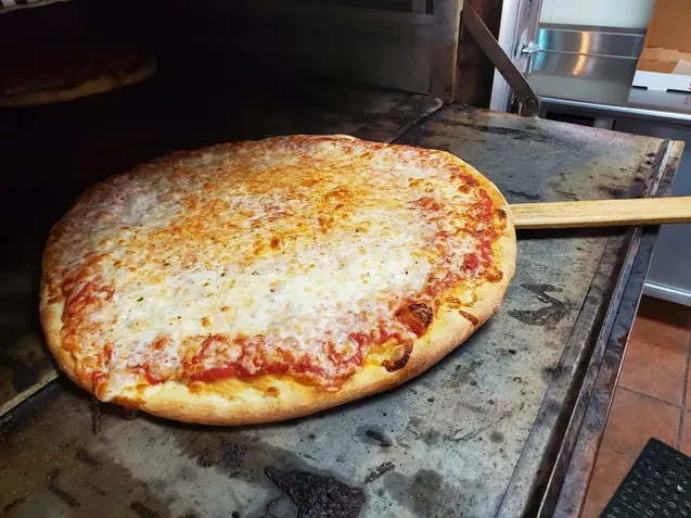 X-LARGE Pizza 18" image