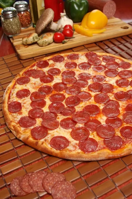10" Pepperoni Pizza image