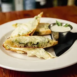 Pesto Cheese Bread image