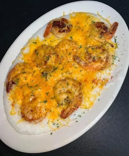 Shrimp and Grits image