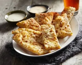 Garlic Sticks w/ Cheese image