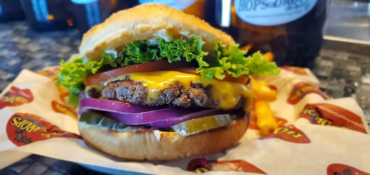 DELUXE BURGER image