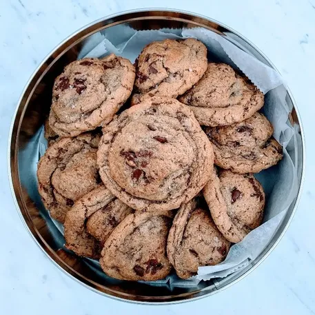 Medium Tin (holds 12 cookies) image