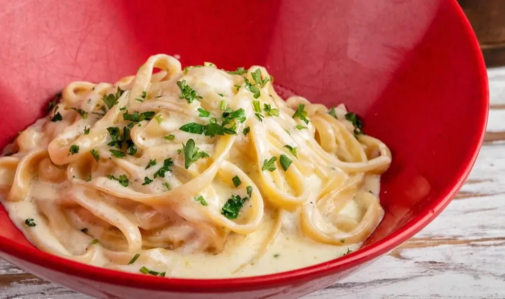 Fettuccine Alfredo image