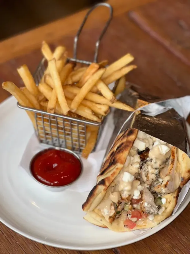 Best Chicken Wraps in Avon, CT Order Chicken Wraps Toast