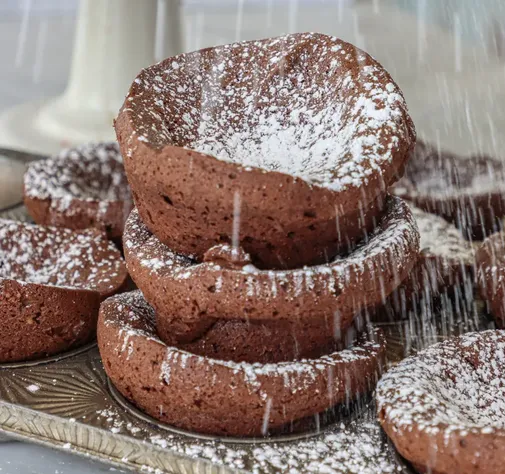 Mini Flourless Cake to go image