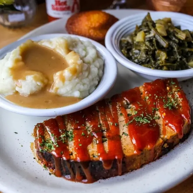 Belinda's Southern Cuisine Grilled Chicken Salad