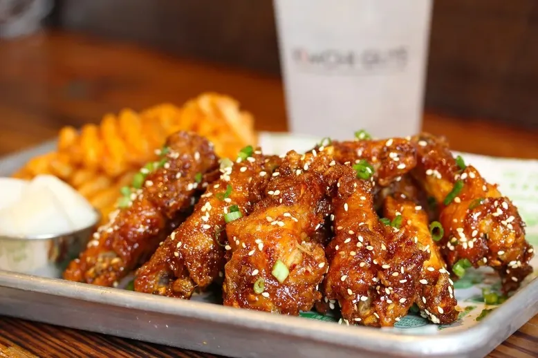 10-Piece Wings Combo image