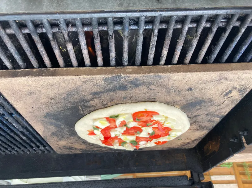 Modern Pizza image