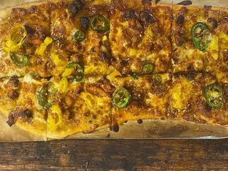 S+H Hot Chicken Pizza image