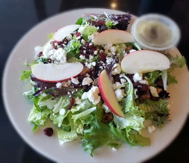 Sorrentinos Salad image