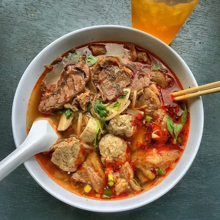 Bun Bo Hue image