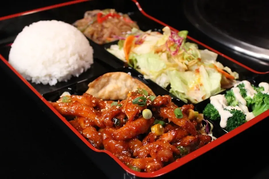 Spicy Chicken Box image