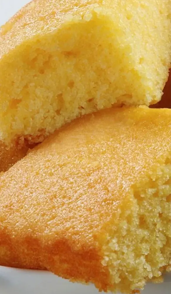 Momma’s Cornbread Slice image