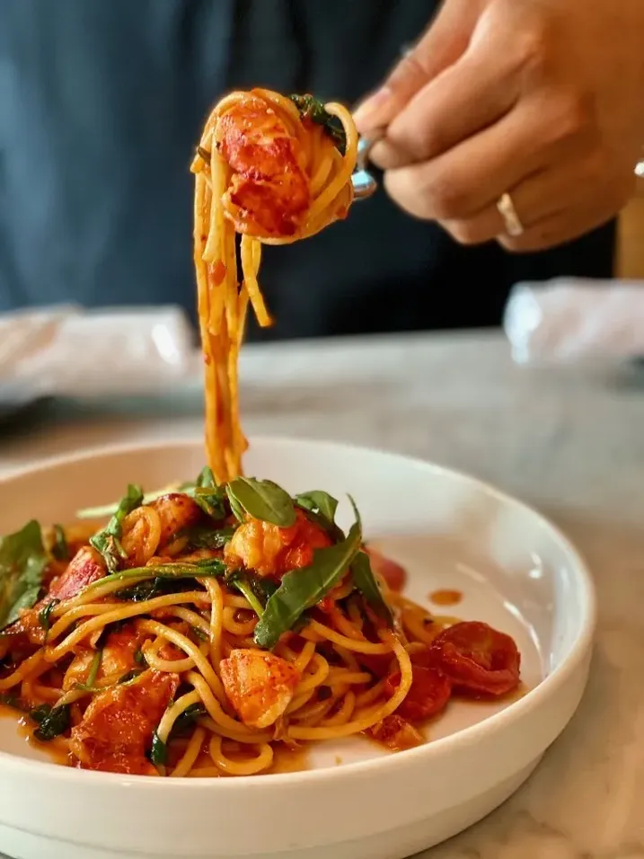 Spicy Lobster Spaghetti image