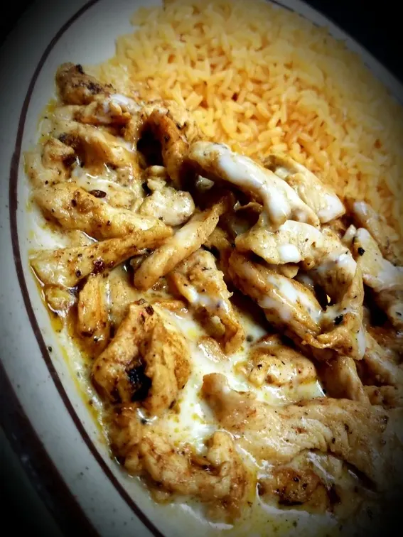 Arroz con Pollo image