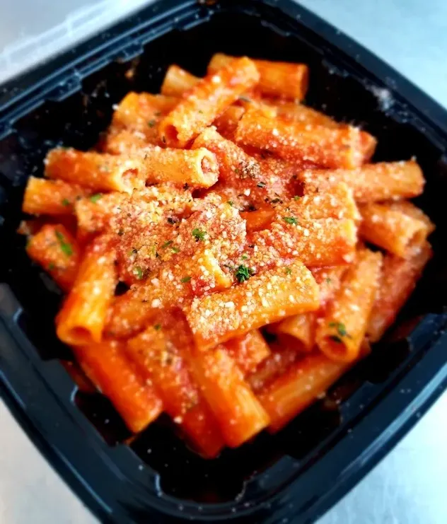 Rigatoni Marinara image