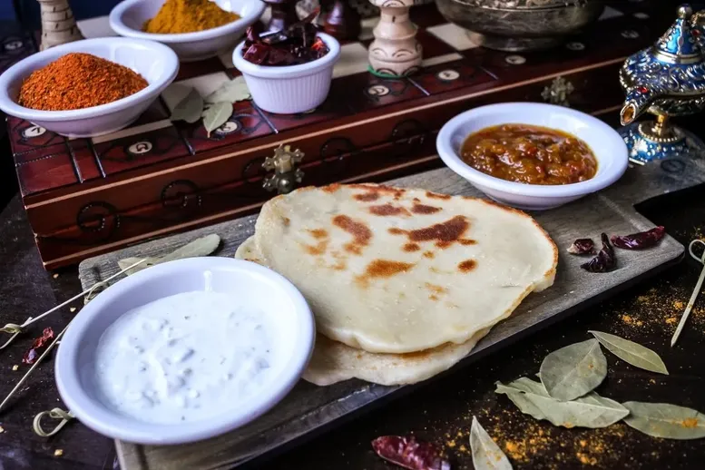 Naan & Dip image