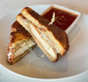 Crispy Chicken Parm Panini image