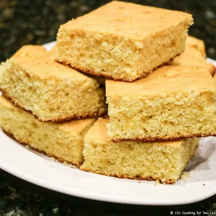 Slice Corn Bread image
