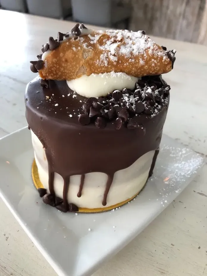 Cannoli Cake image