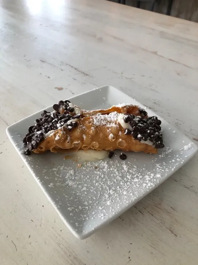 Cannoli image