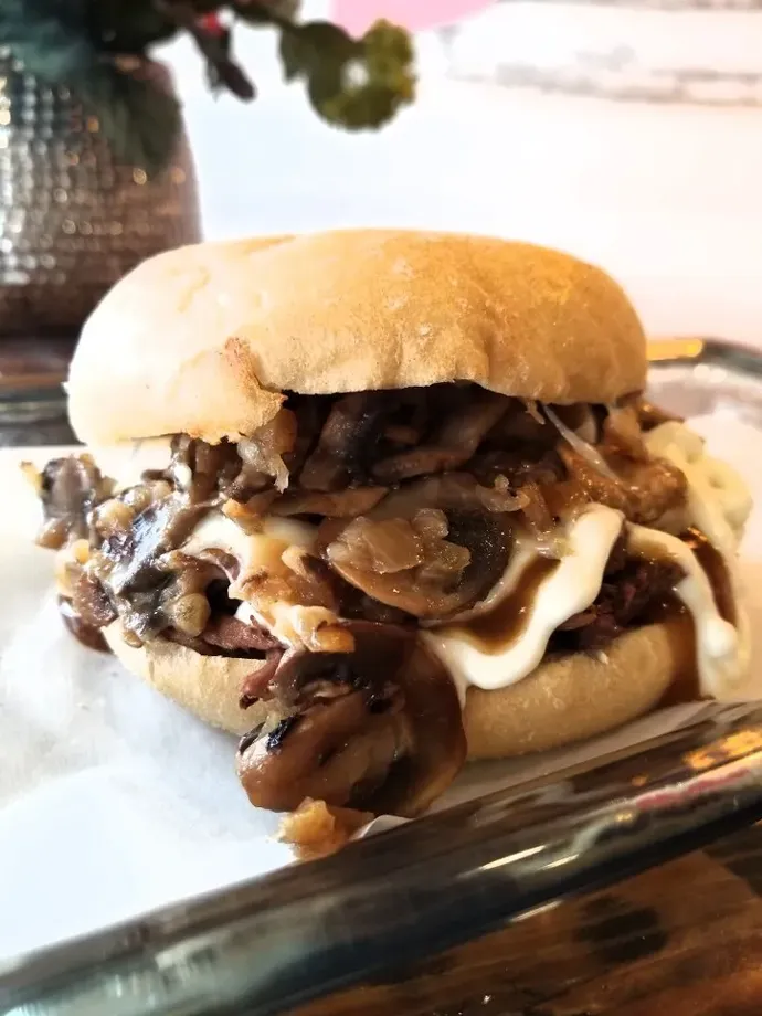 Mushroom Beef & Swiss image