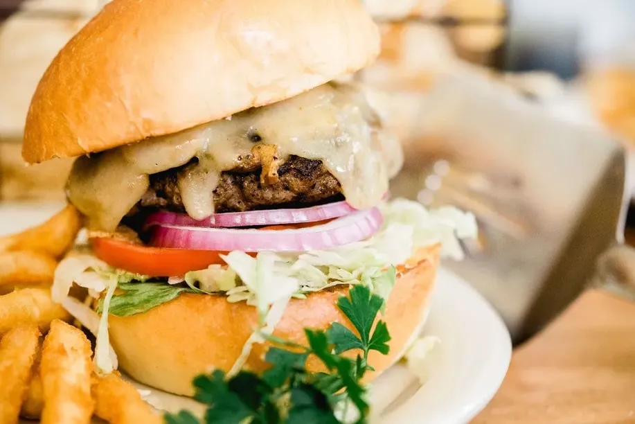 Cheeseburger image
