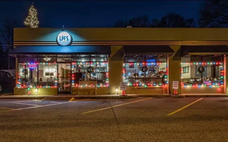 Lindley Park Filling Station 2201 Walker Ave Sweet Tea