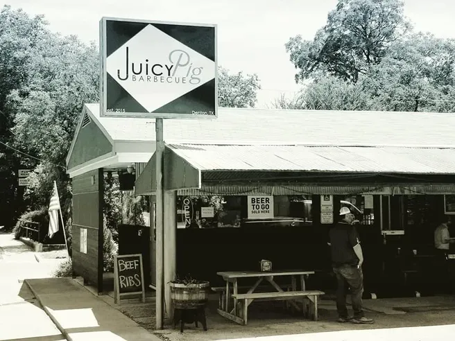 Juicy Pig Barbecue image