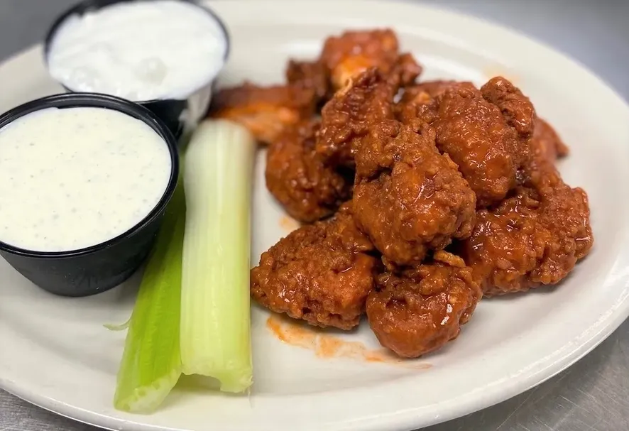 Boneless Wings image