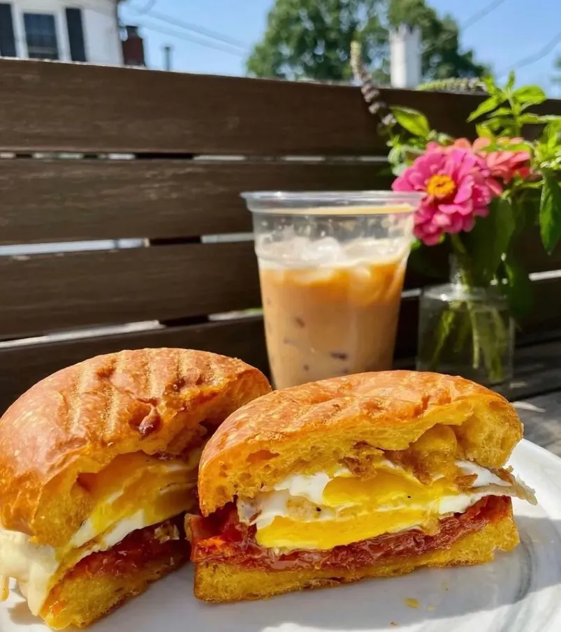 CHORIZO EGG SANDWICH image