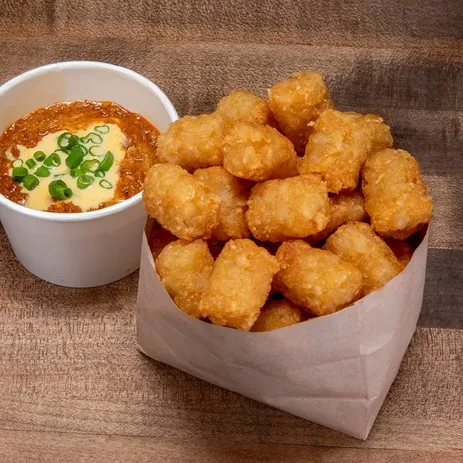 CHILI CHEESE TOTS image