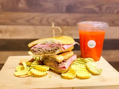 La Cubana image